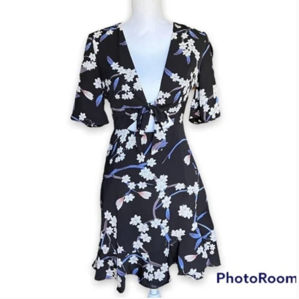 Vera & Lucy Floral tie front dress